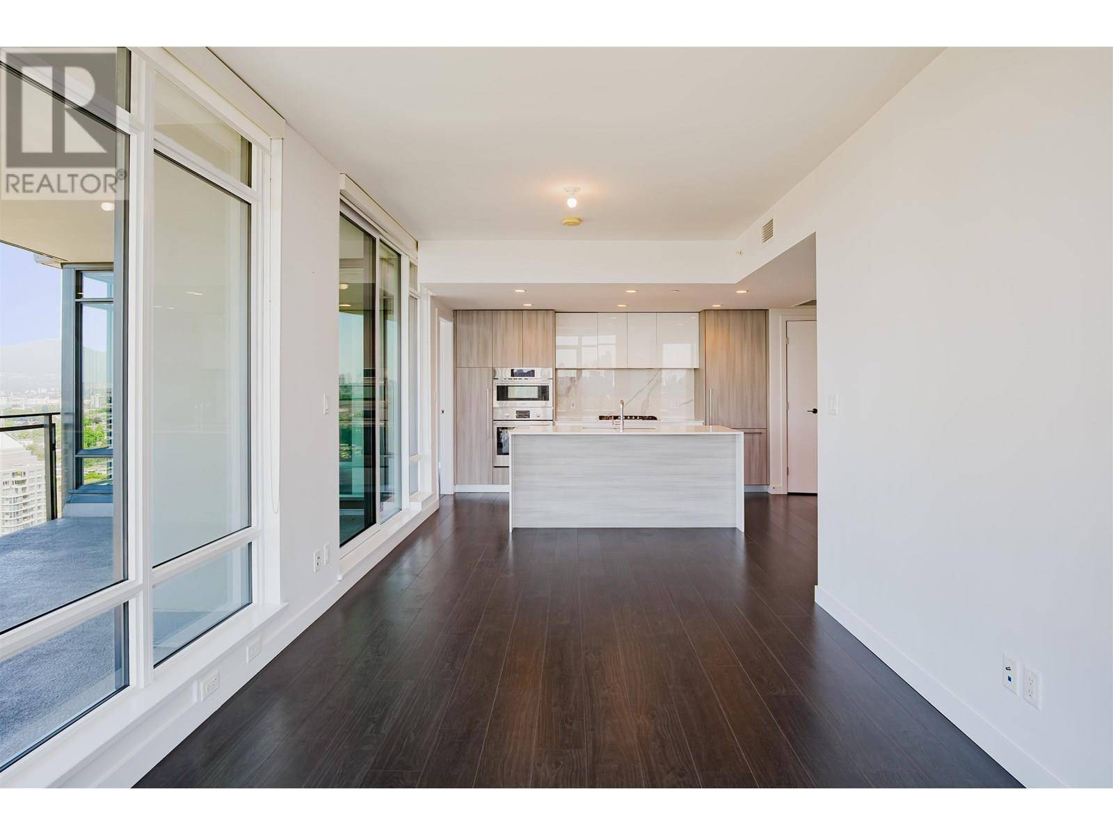 Burnaby, BC V5C0M6,2085 SKYLINE DR #3507