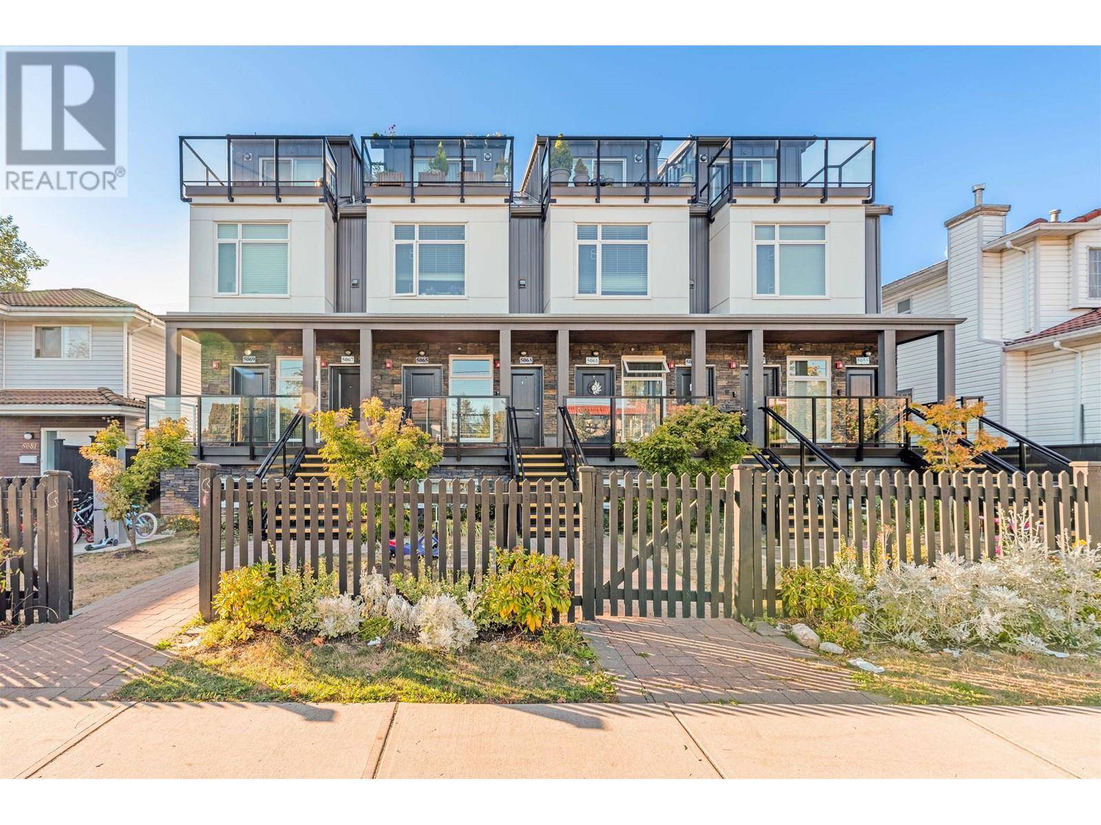 5069 EARLES STREET, Vancouver, BC V5R3R8