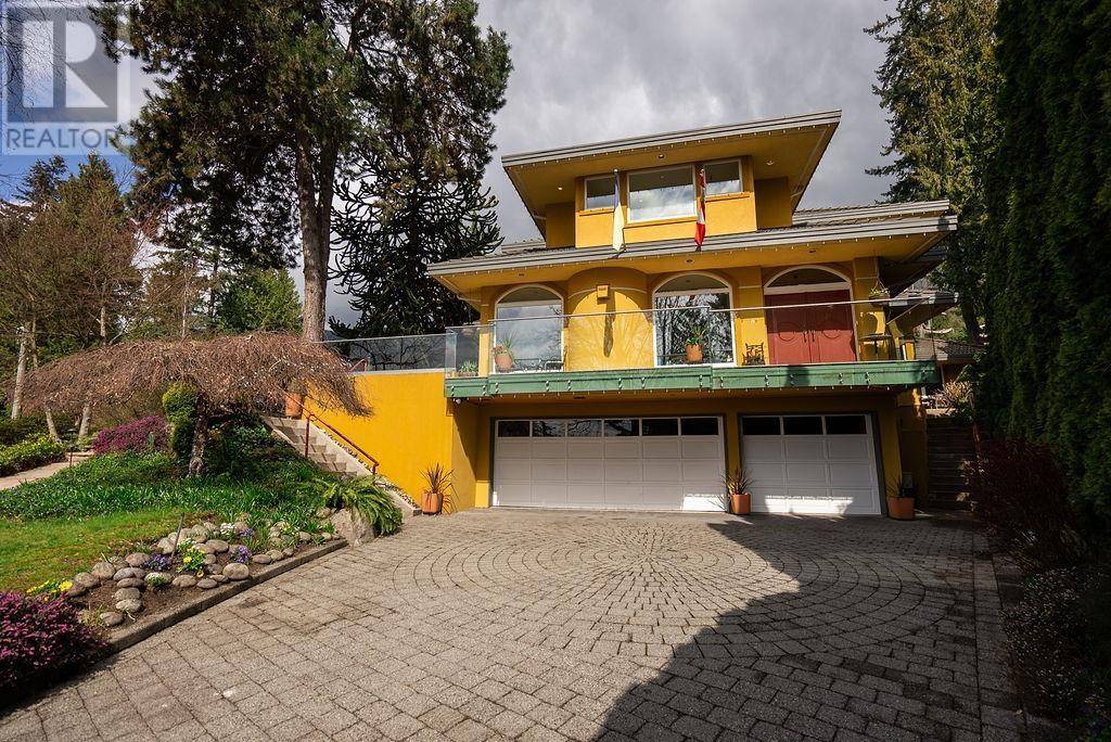 West Vancouver, BC V7V3A3,2635 ROSEBERY AVENUE