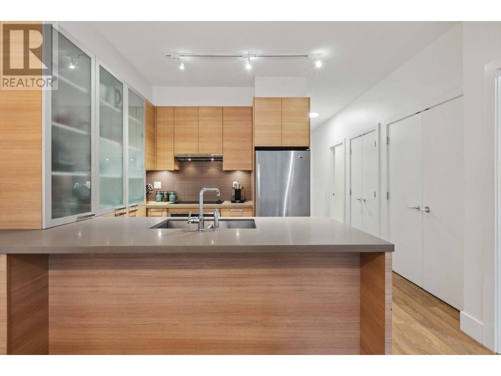 North Vancouver, BC V7G0A3,3606 ALDERCREST DR #422