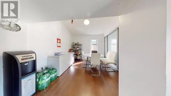 Richmond, BC V7C4N5,7920 FROBISHER DRIVE