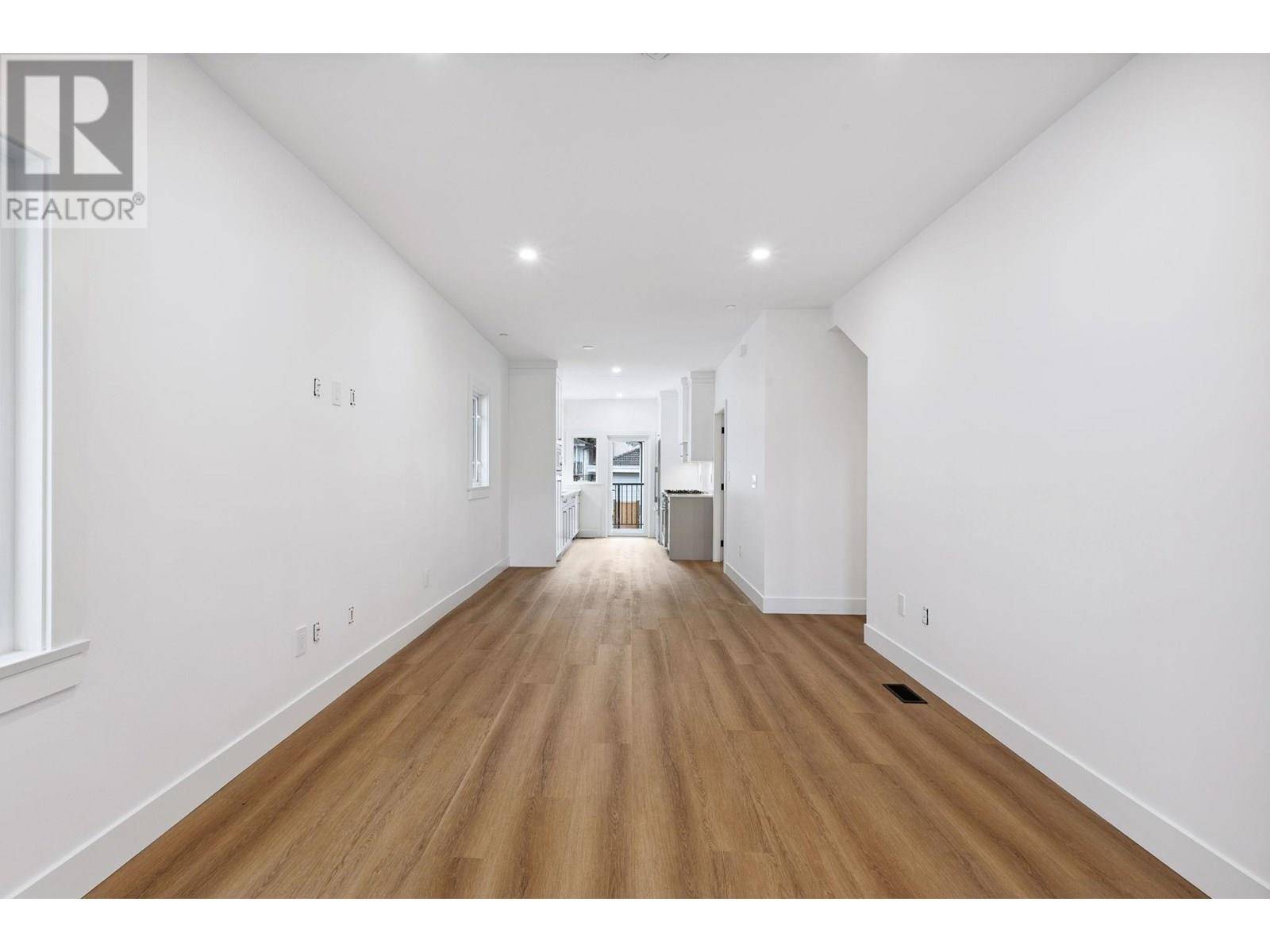Vancouver, BC V5K1H1,2530 MCGILL STREET