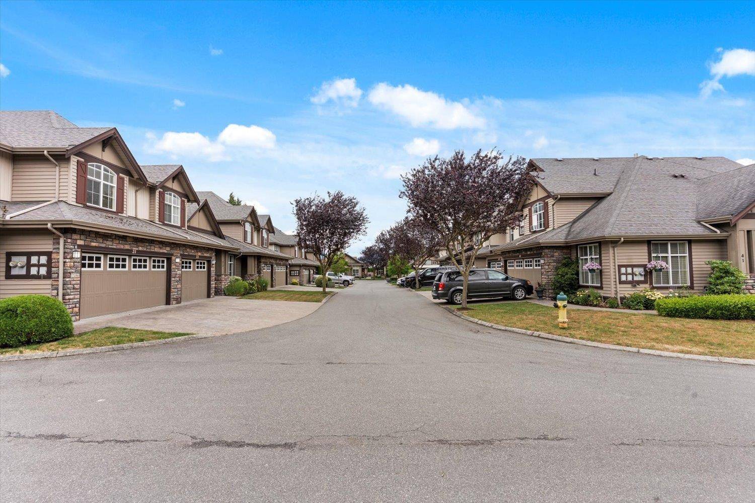 Chilliwack, BC V2R0H4,6577 SOUTHDOWNE PL #21