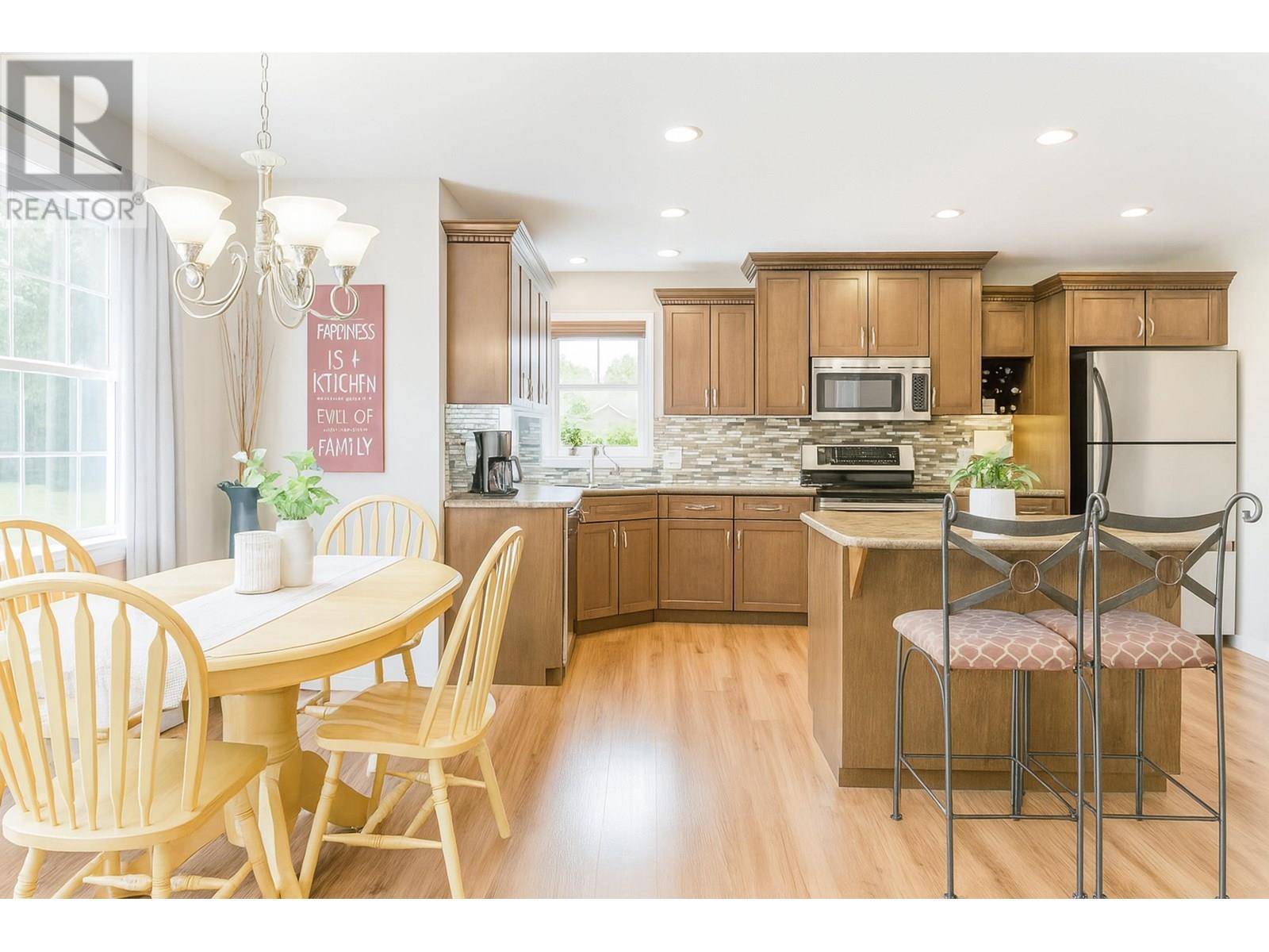 Maple Ridge, BC V4R2V4,23862 117B AVENUE