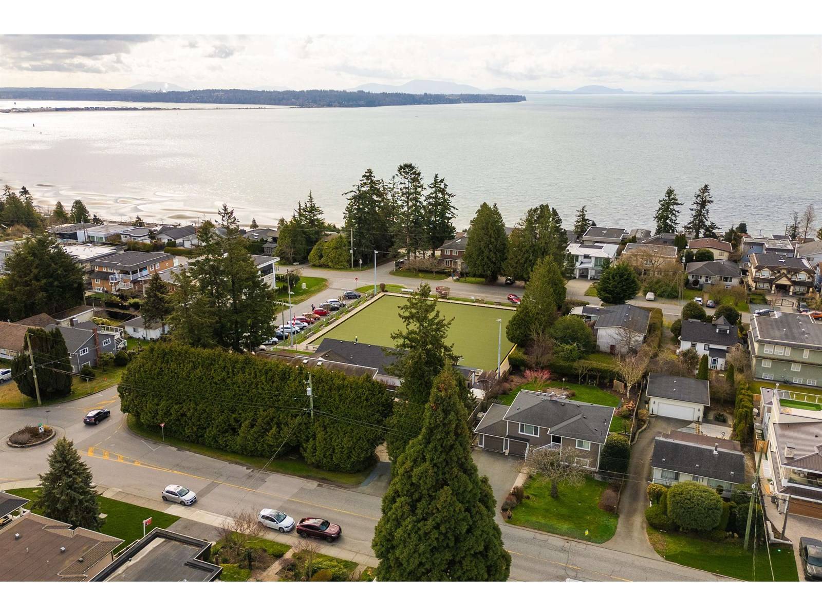 White Rock, BC V4B1R3,15365 PACIFIC AVENUE