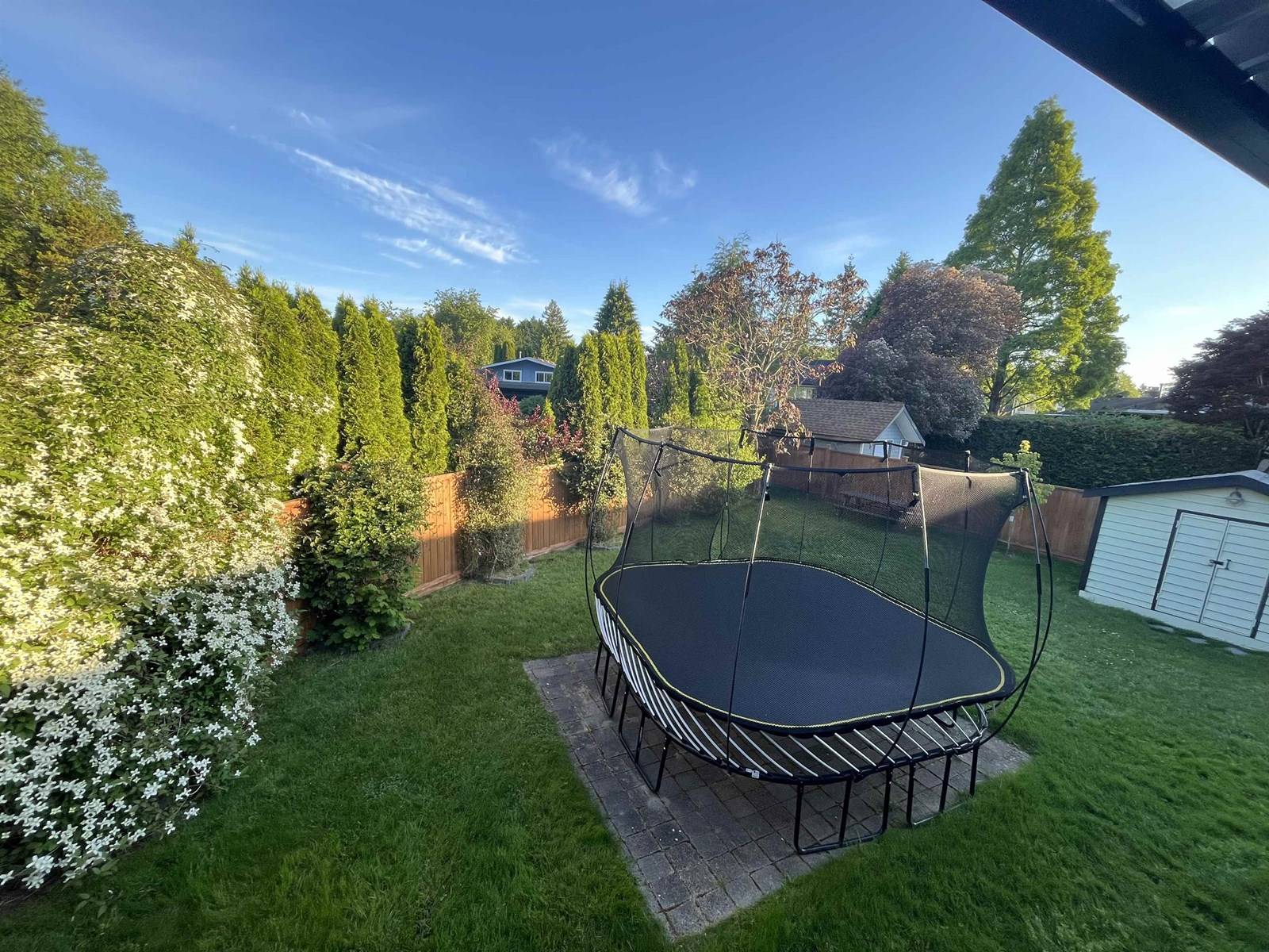 Delta, BC V4C7G8,8945 MITCHELL WAY