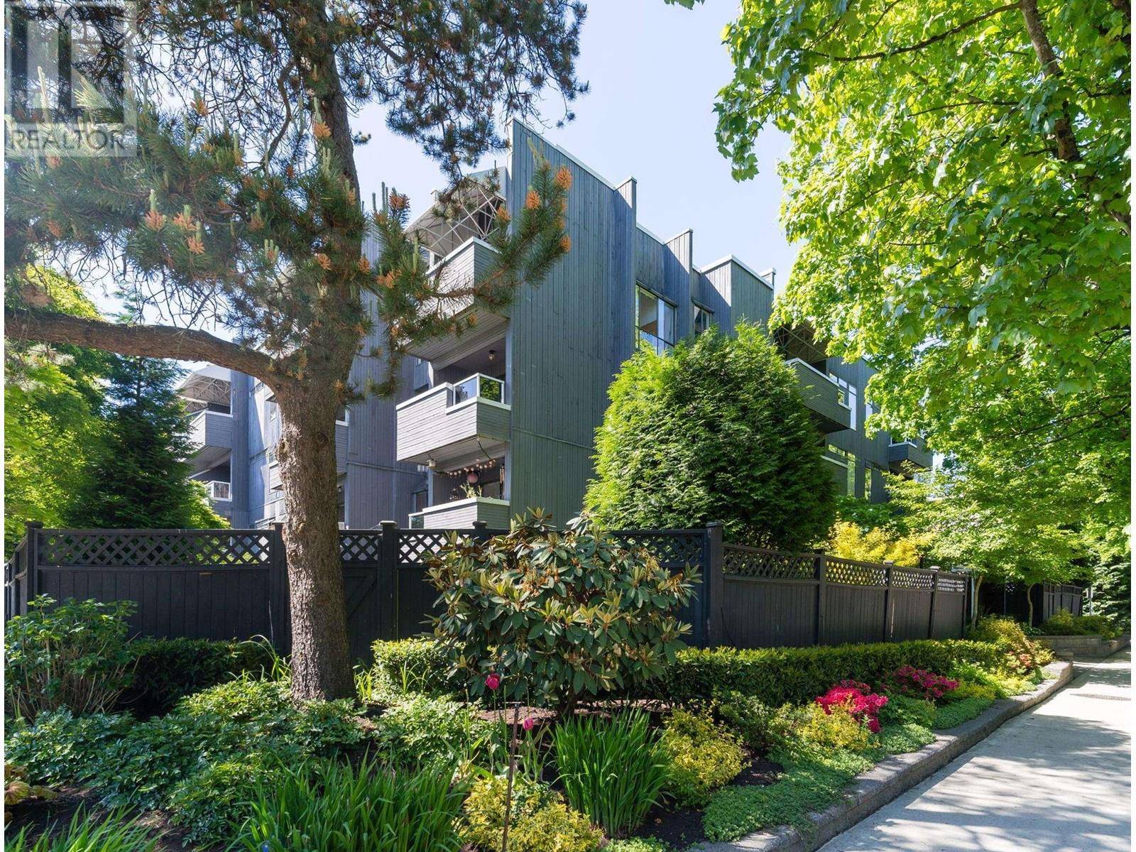 Vancouver, BC V6H2R4,2885 SPRUCE ST #305