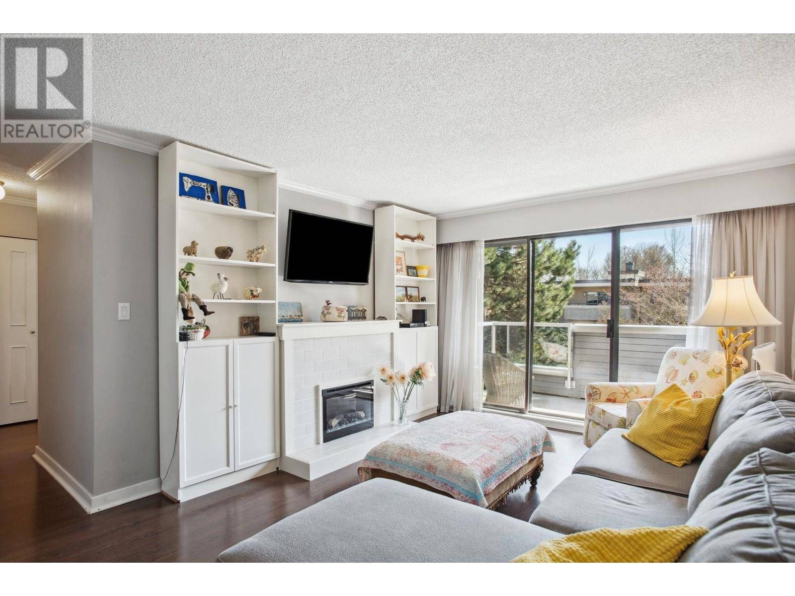 2885 SPRUCE ST #305, Vancouver, BC V6H2R4