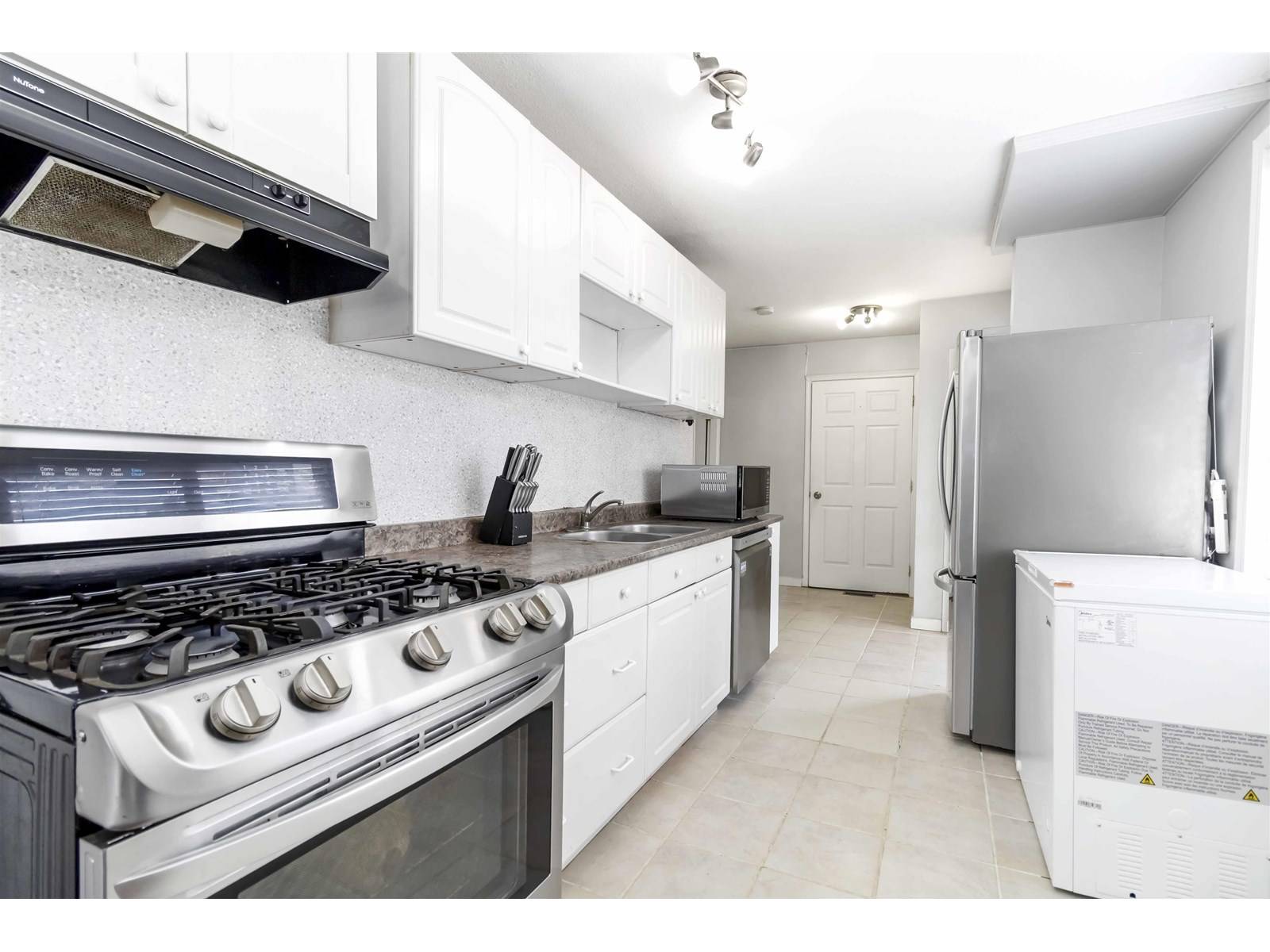 Chilliwack, BC V2P4Y7,8872 ELM DRIVE|Chilliwack Proper South
