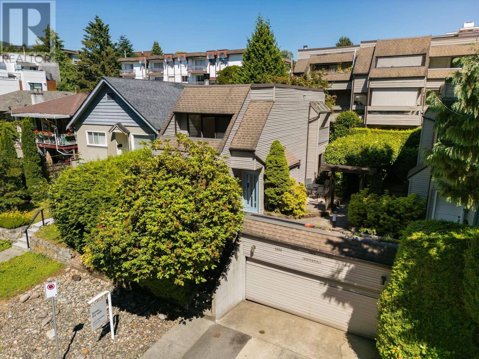2024 CHESTERFIELD AVENUE, North Vancouver, BC V7M2P6