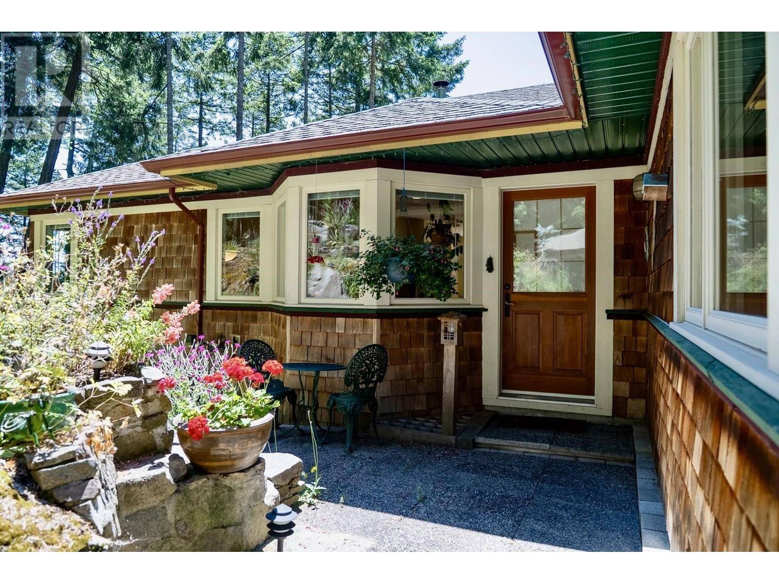 Pender Island, BC V0N2M2,2622 LIGHTHOUSE LANE
