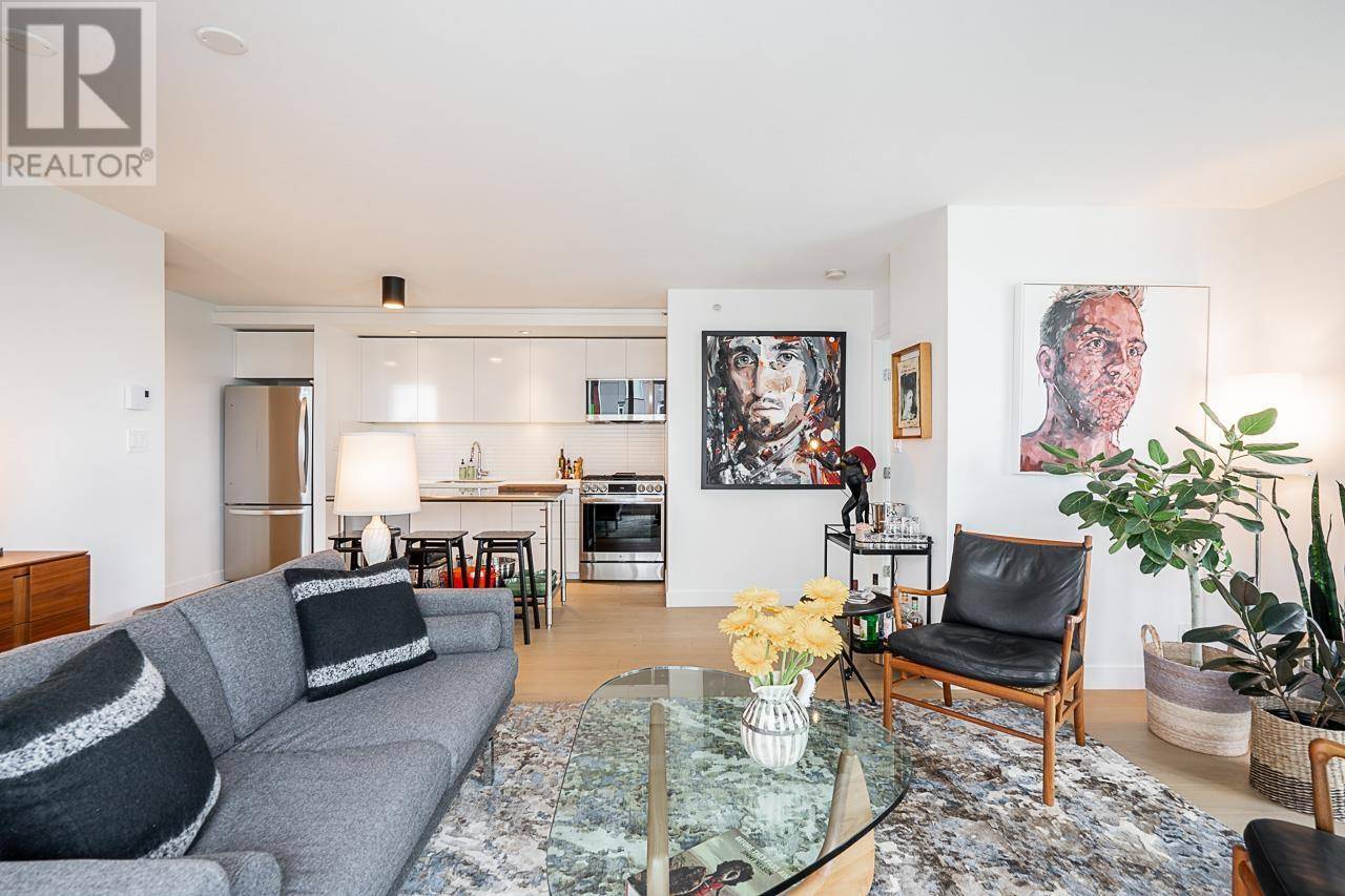 Vancouver, BC V5T4W1,328 East 11TH AVE #905
