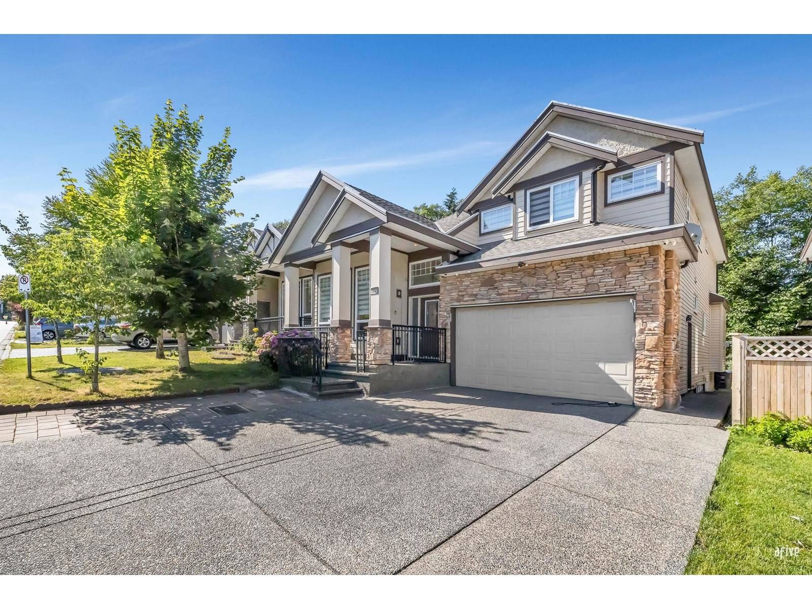 Surrey, BC V3W1S6,13745 64A AVENUE