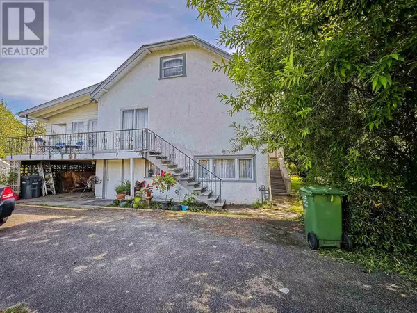 Richmond, BC V6Y2E3,8340 NO. 3 ROAD