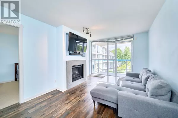 Richmond, BC V6Y4K6,9371 HEMLOCK DR #317