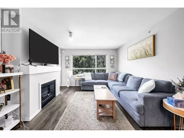 Port Moody, BC V3H5L3,700 KLAHANIE DR #422