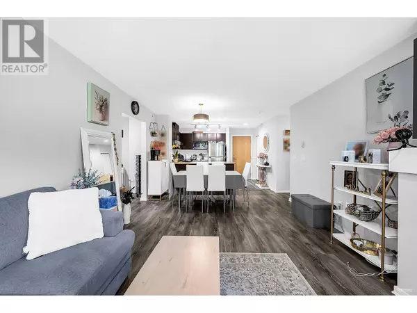 Port Moody, BC V3H5L3,700 KLAHANIE DR #422