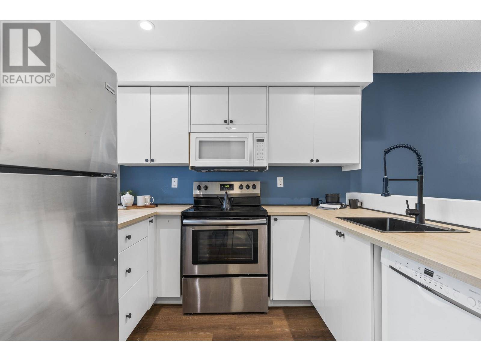 Coquitlam, BC V3B6V6,2978 WALTON AVE #17