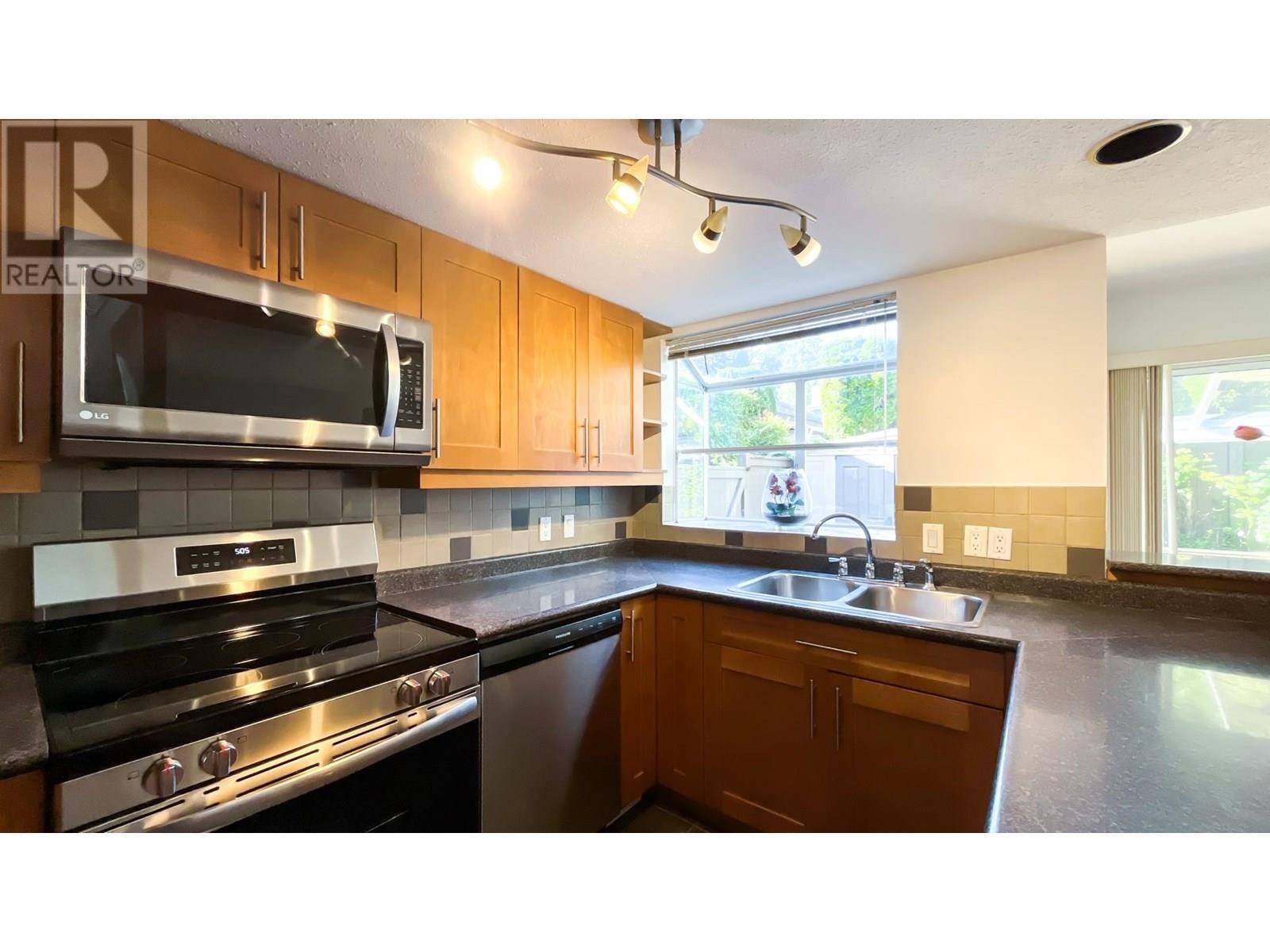 North Vancouver, BC V7H1E9,2994 MT SEYMOUR PARKWAY