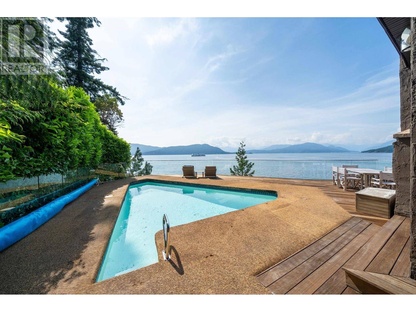 West Vancouver, BC V7W2T5,8275 PASCO ROAD
