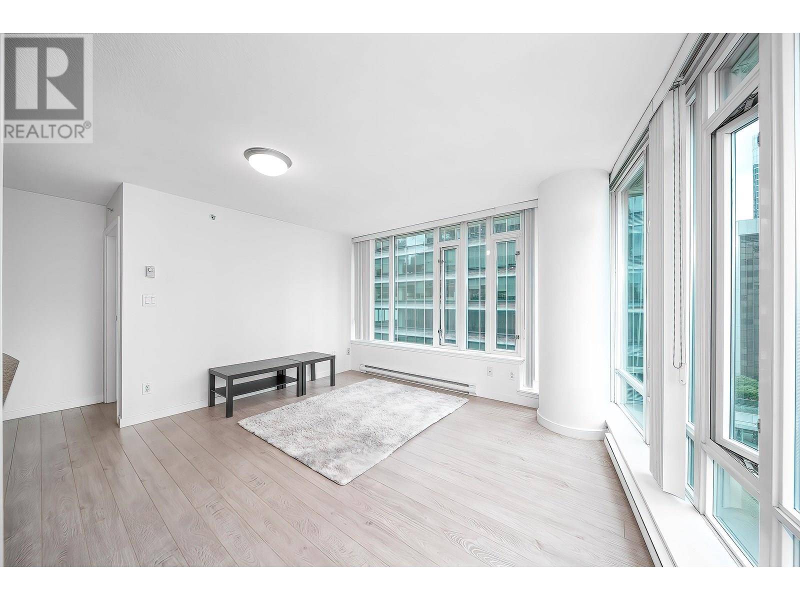 Vancouver, BC V6C3T3,610 GRANVILLE ST #807