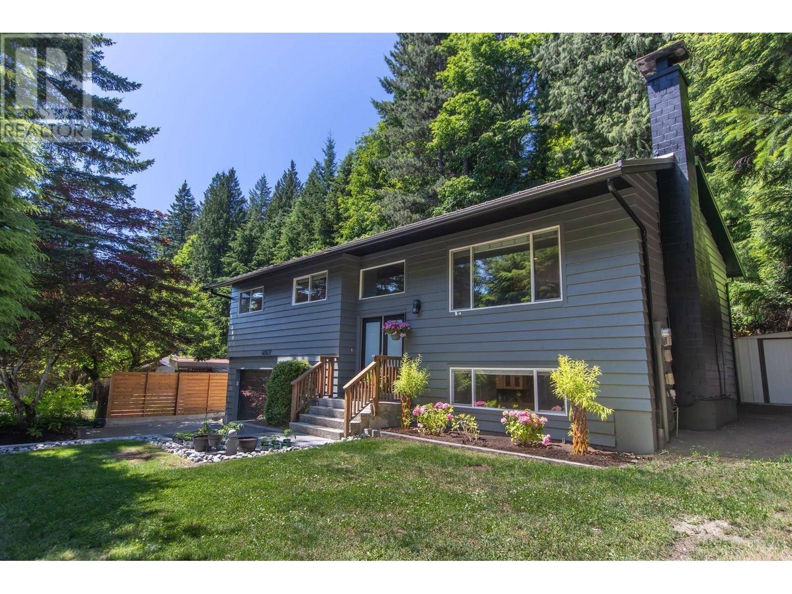 Squamish, BC V0N1T0,40537 N HIGHLANDS WAY