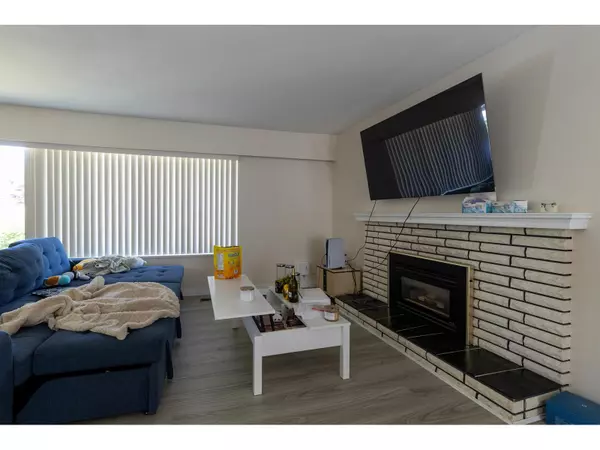 Delta, BC V4C3P9,11250 KENDALE VIEW