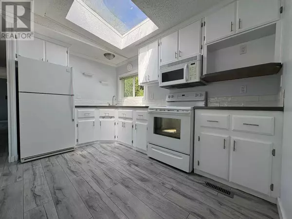 Prince George, BC V2K4V1,1000 INVERNESS RD #98