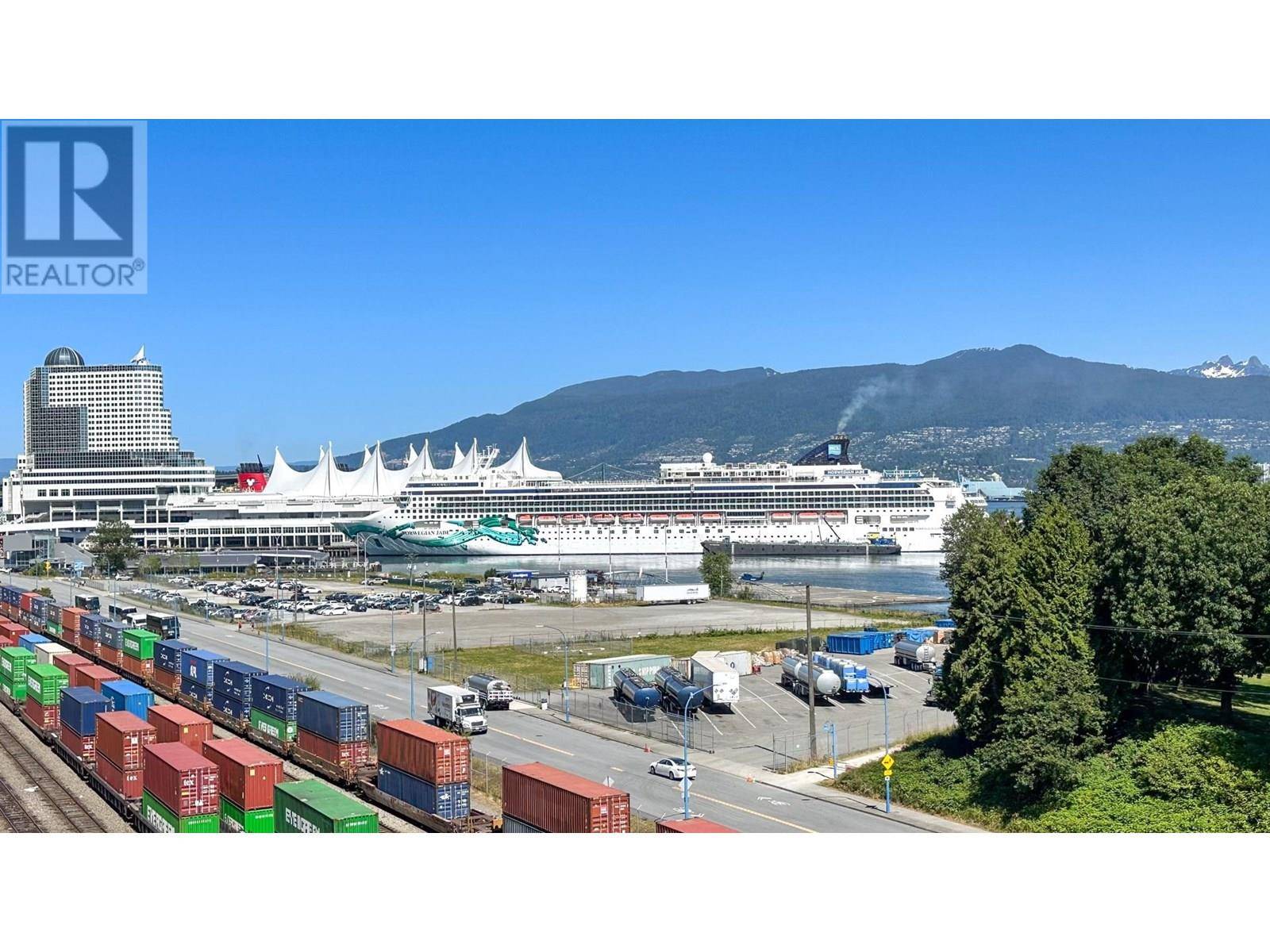 41 ALEXANDER ST #702, Vancouver, BC V6A1B2