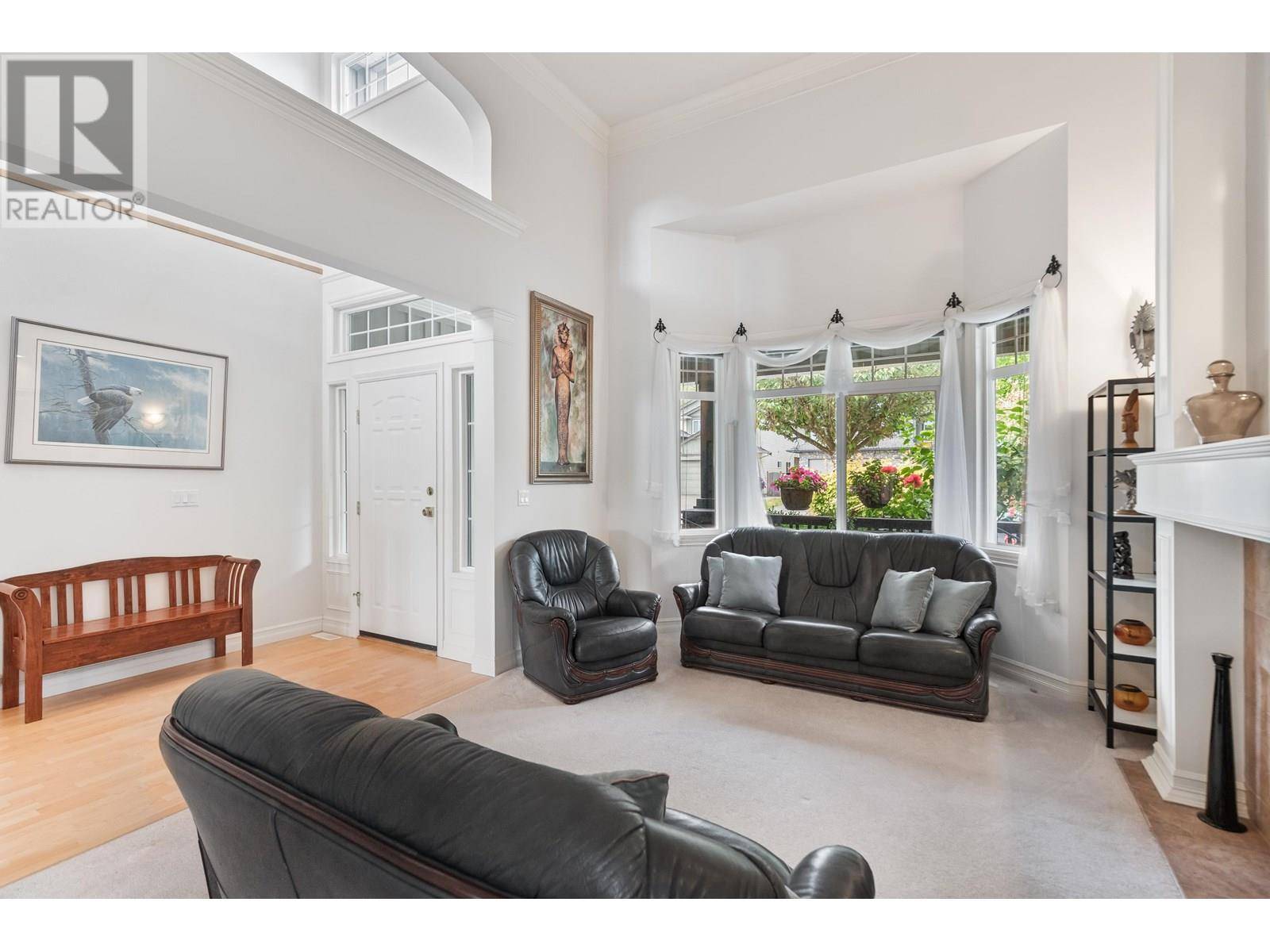 Maple Ridge, BC V4R2V4,11728 CREEKSIDE STREET