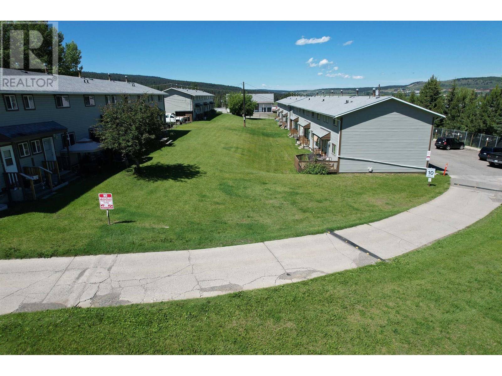 100 Mile House, BC V0K2E0,565D BIRCH AVE #2