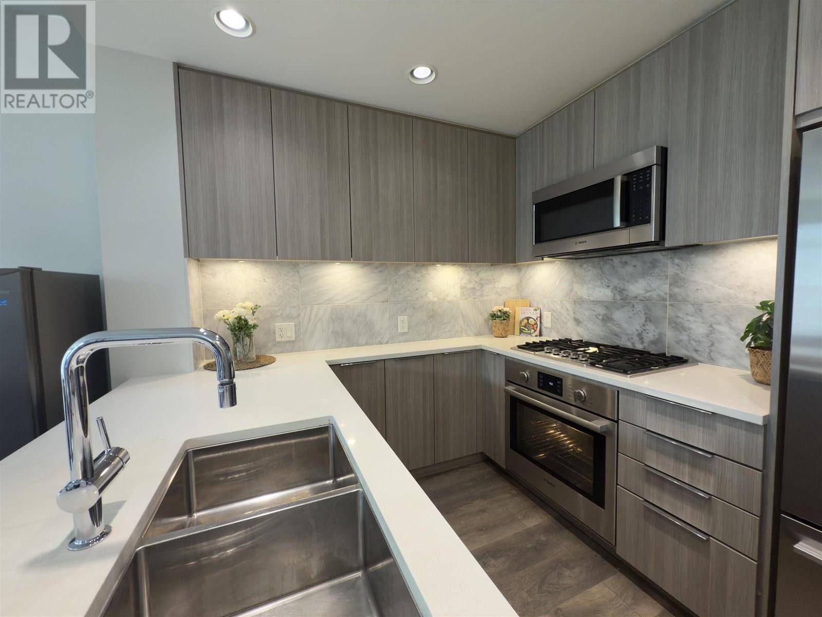 Vancouver, BC V5S0G2,3289 RIVERWALK AVE #510