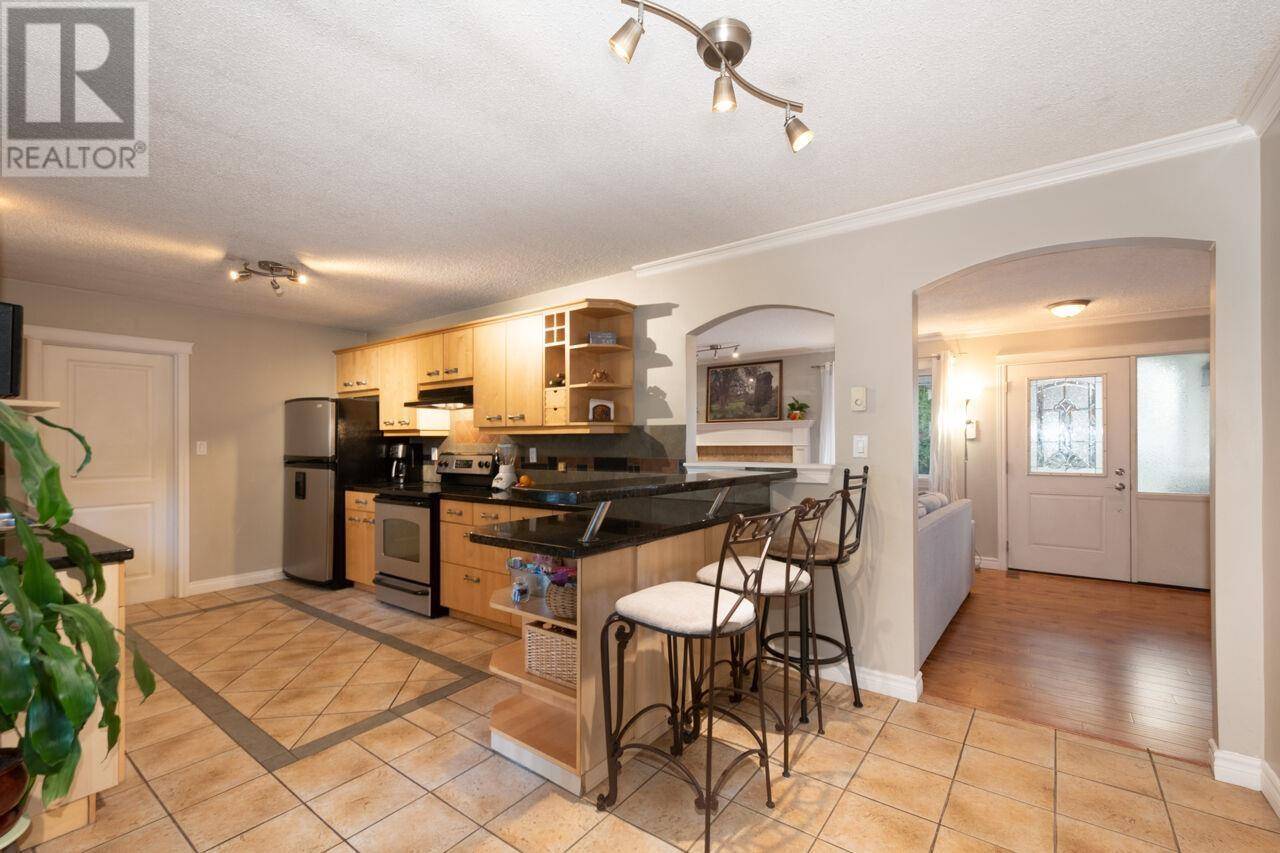 Maple Ridge, BC V2X2N9,20899 CAMWOOD AVENUE