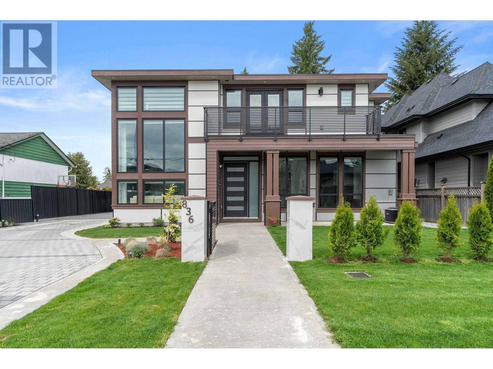 836 MACINTOSH STREET, Coquitlam, BC V3J4Z2