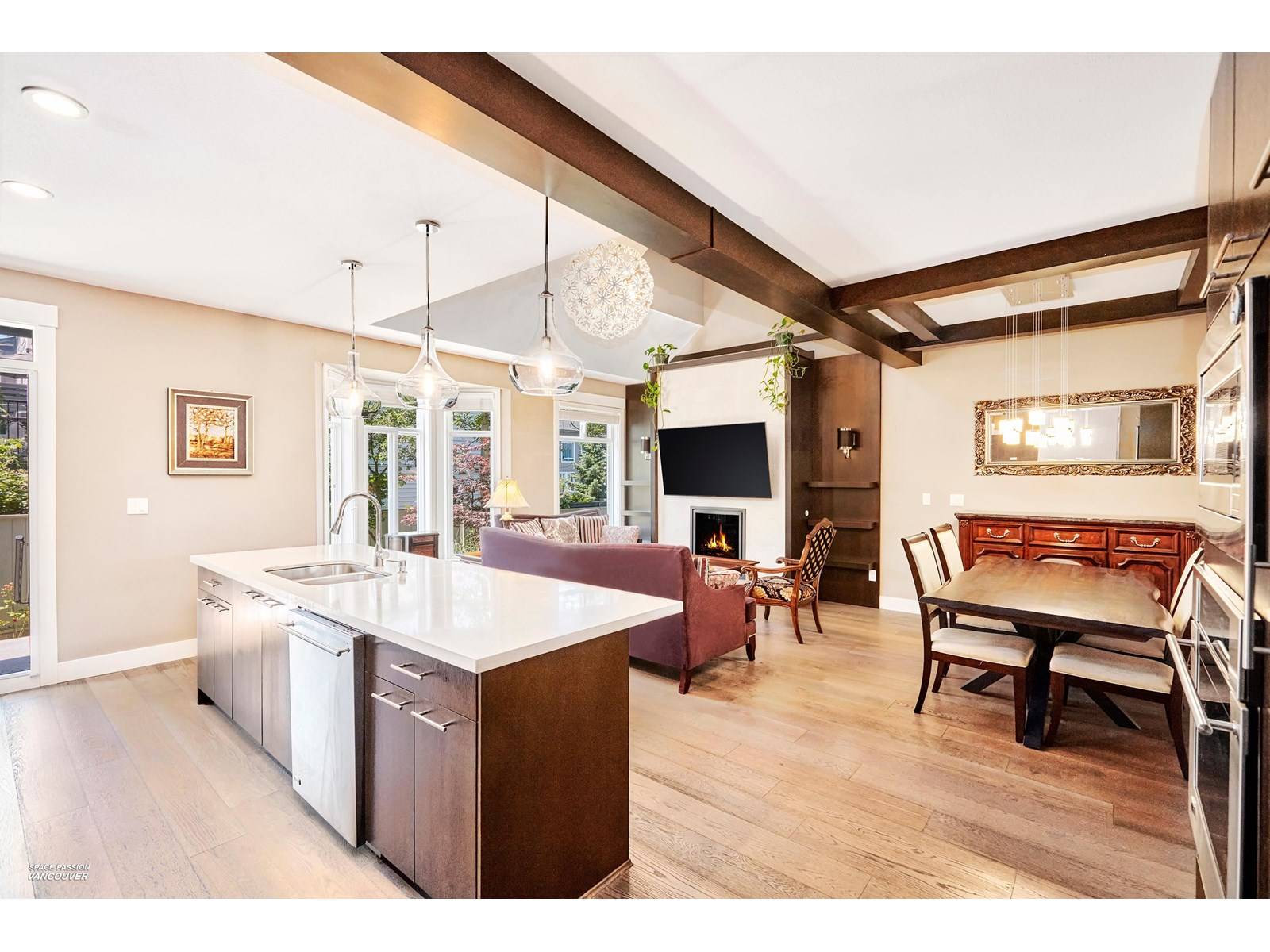 Surrey, BC V3Z2W7,15977 26 #41