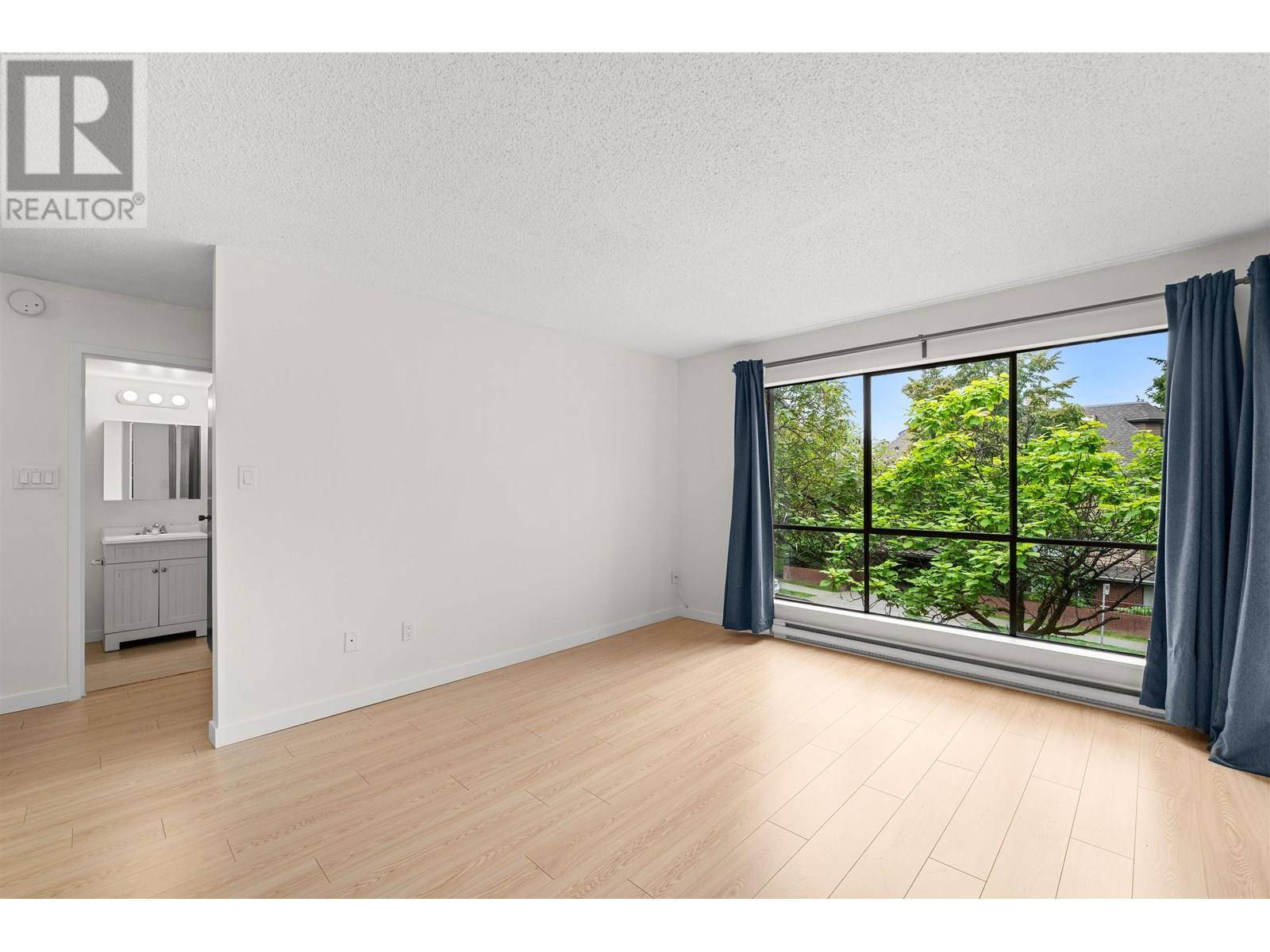 2920 ASH ST #303, Vancouver, BC V5Z4A6