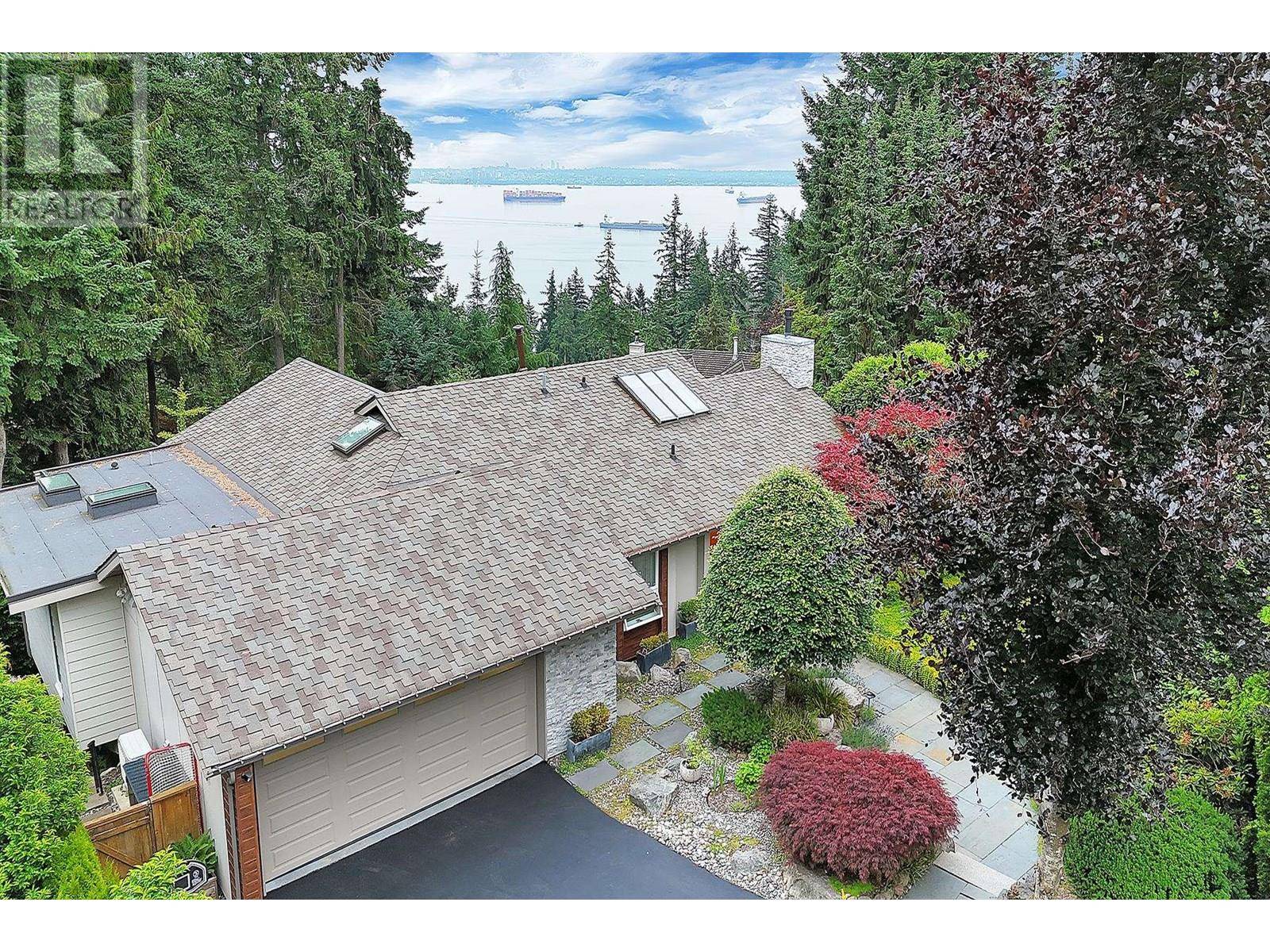 3706 SOUTHRIDGE PLACE, West Vancouver, BC V7V3H8
