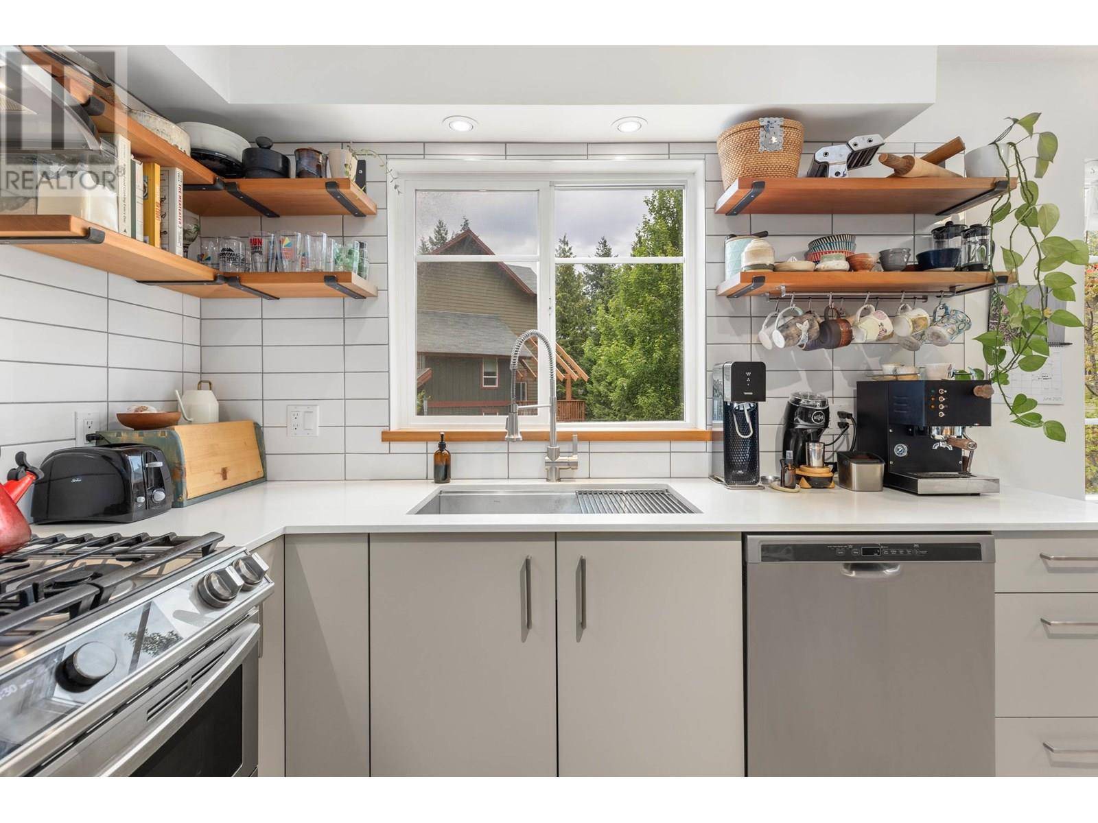 Pemberton, BC V0N2L1,1450 VINE RD #65