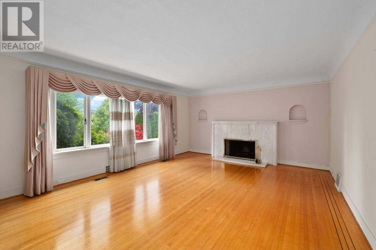 Vancouver, BC V6N2E6,2676 W 33RD AVENUE