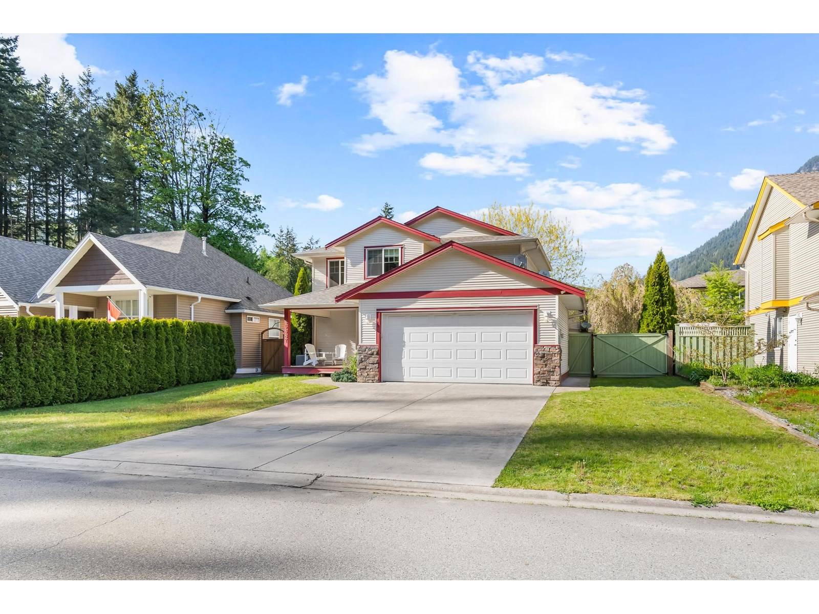 Hope, BC V0X1L1,65887 PARK AVENUE|Kawkawa Lake