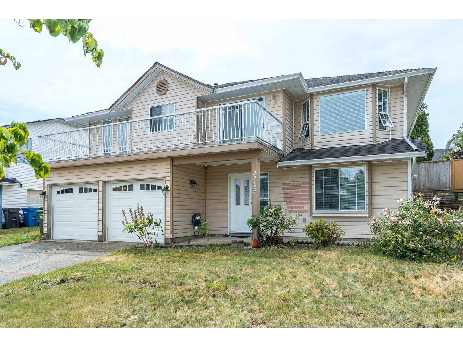 Abbotsford, BC V2T5B7,32120 ROGERS AVENUE