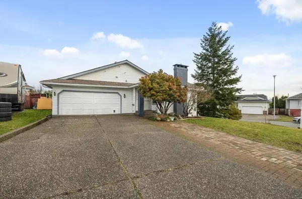 19093 SUNDALE COURT, Surrey, BC V3S7M6