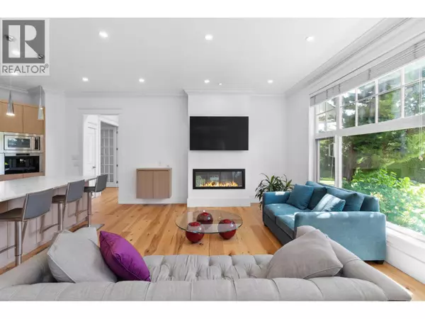 West Vancouver, BC V7W1B3,4379 ROSS CRESCENT