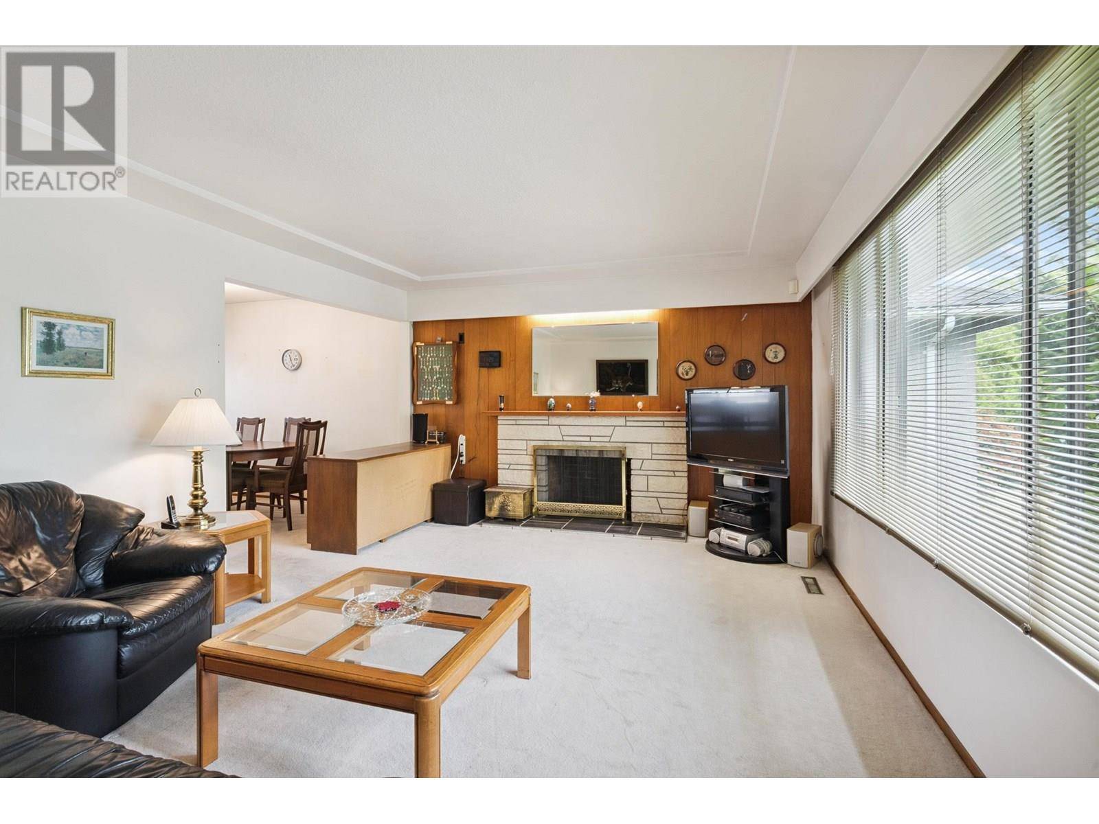 Vancouver, BC V5S2M6,6605 ELLIOTT STREET