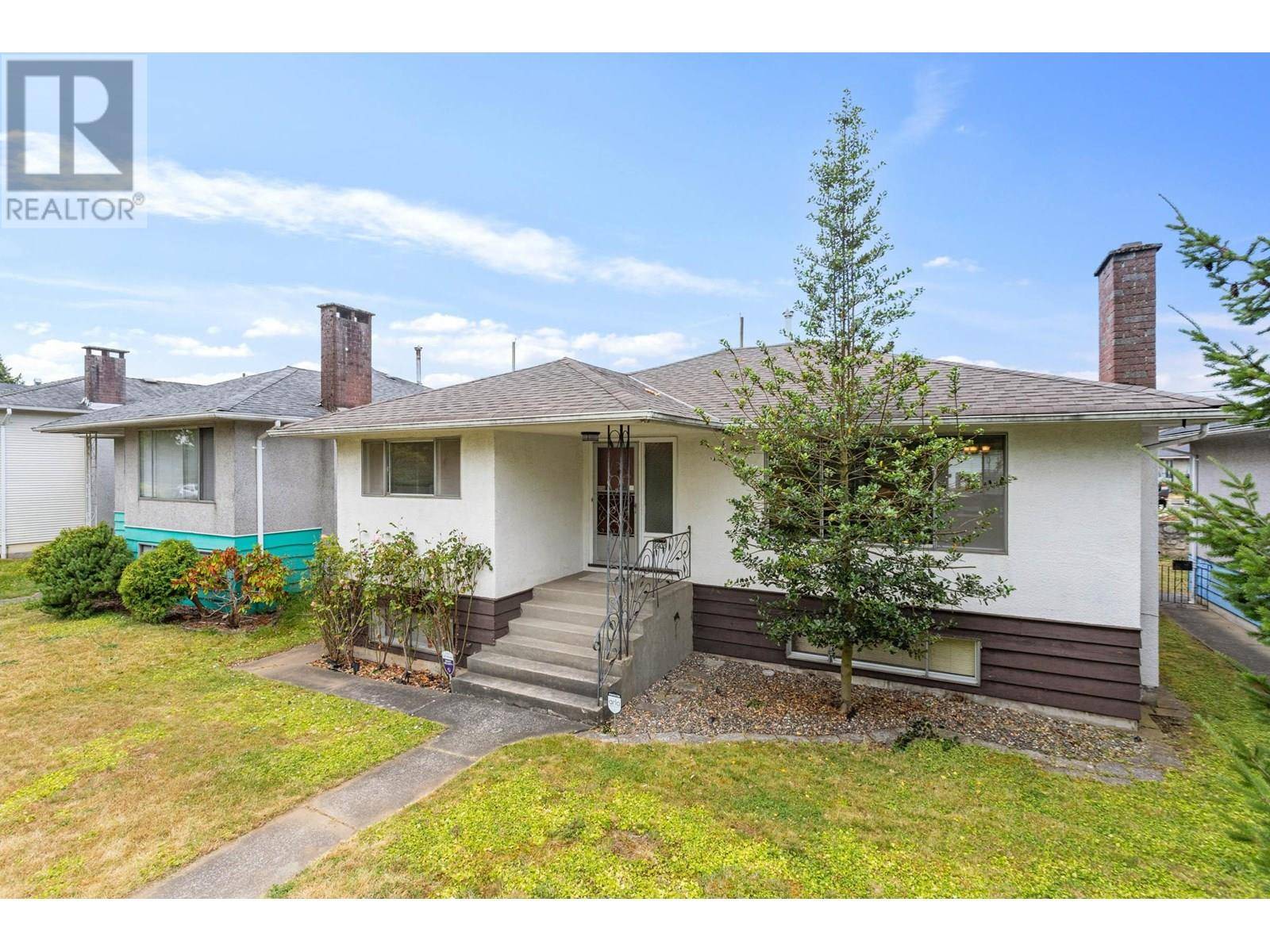 6605 ELLIOTT STREET, Vancouver, BC V5S2M6