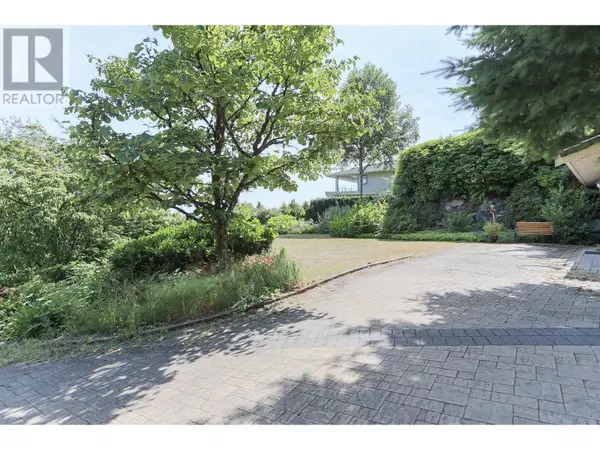 West Vancouver, BC V7S1R8,545 THETFORD PLACE