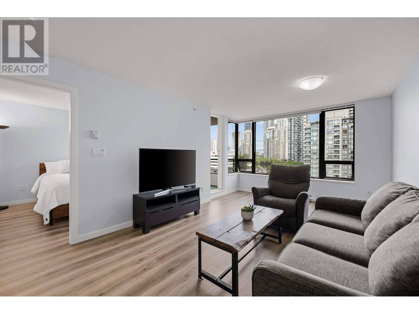Burnaby, BC V5C0A3,4118 DAWSON ST #1105