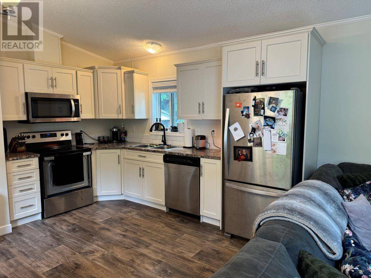 Prince George, BC V2N5X6,3837 ALDERWOOD COURT