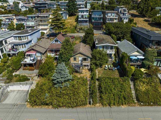 White Rock, BC V4B1G7,15253 VICTORIA AVENUE