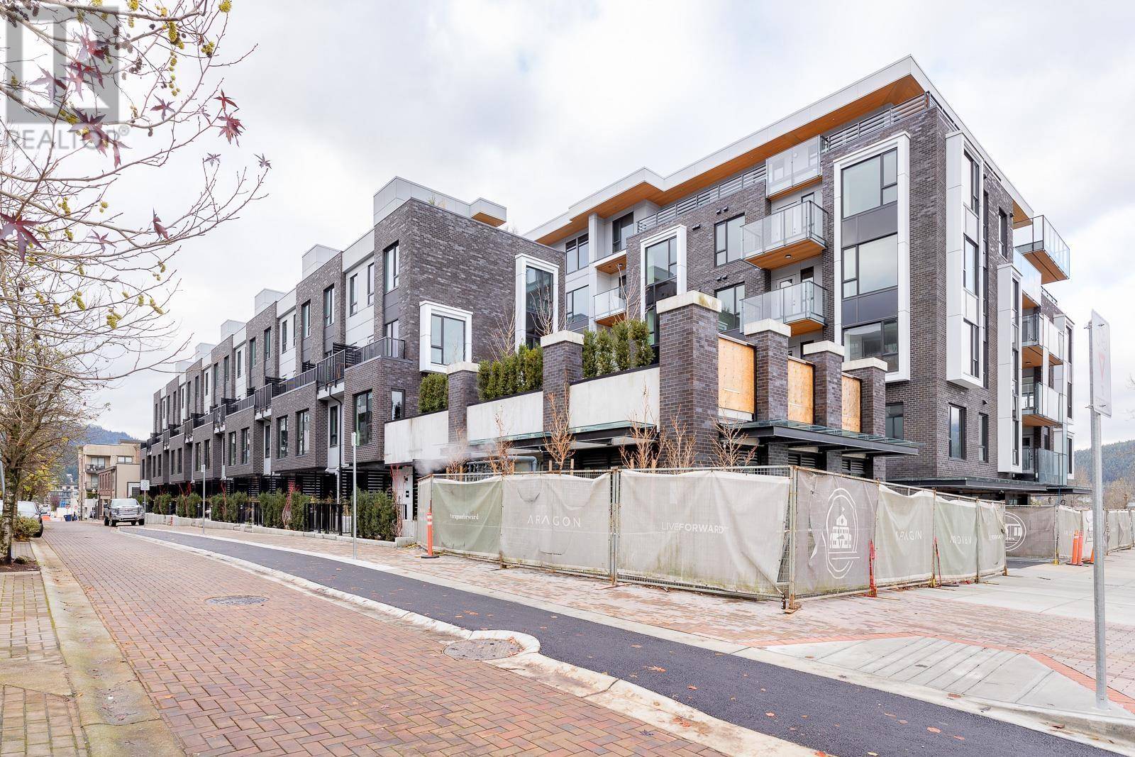 Port Moody, BC V3H0K7,2722 SPRING STREET
